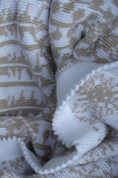 Knitted baby blanket in FOSSIL - taupe and white - detail